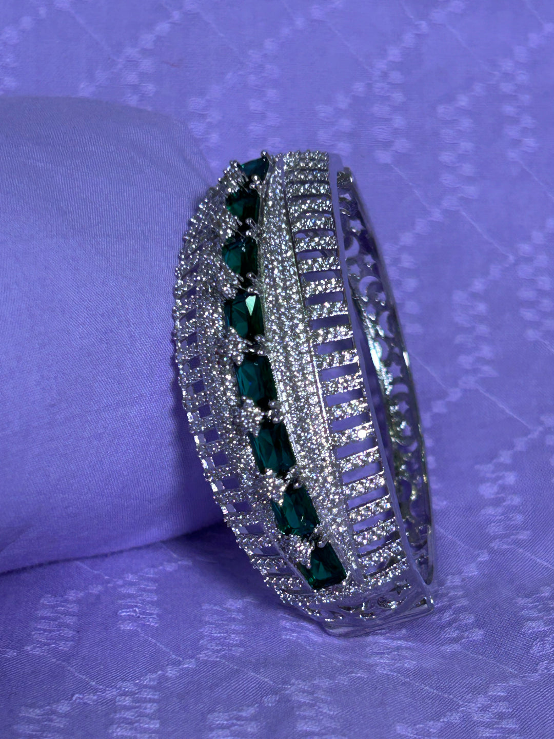 ANTAARA DELICATE DIAMOND BRACELET