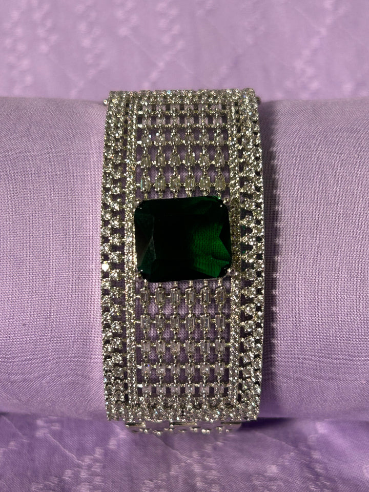 ANTAARA DELICATE DIAMOND BRACELET