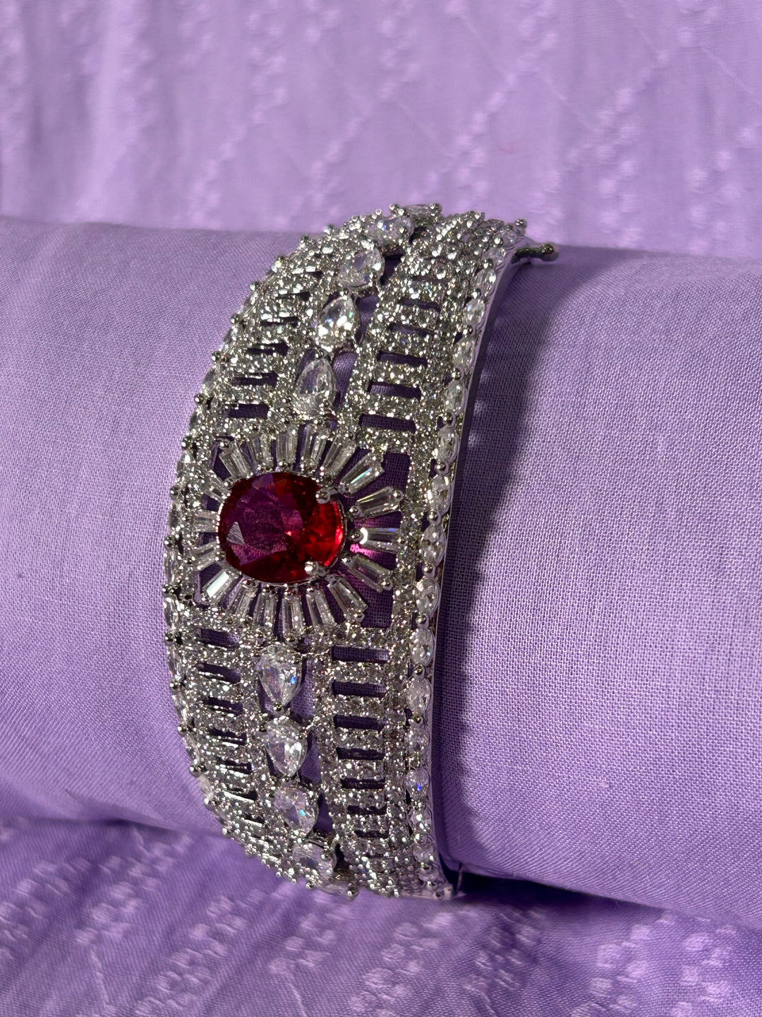 ANTAARA DELICATE DIAMOND BRACELET