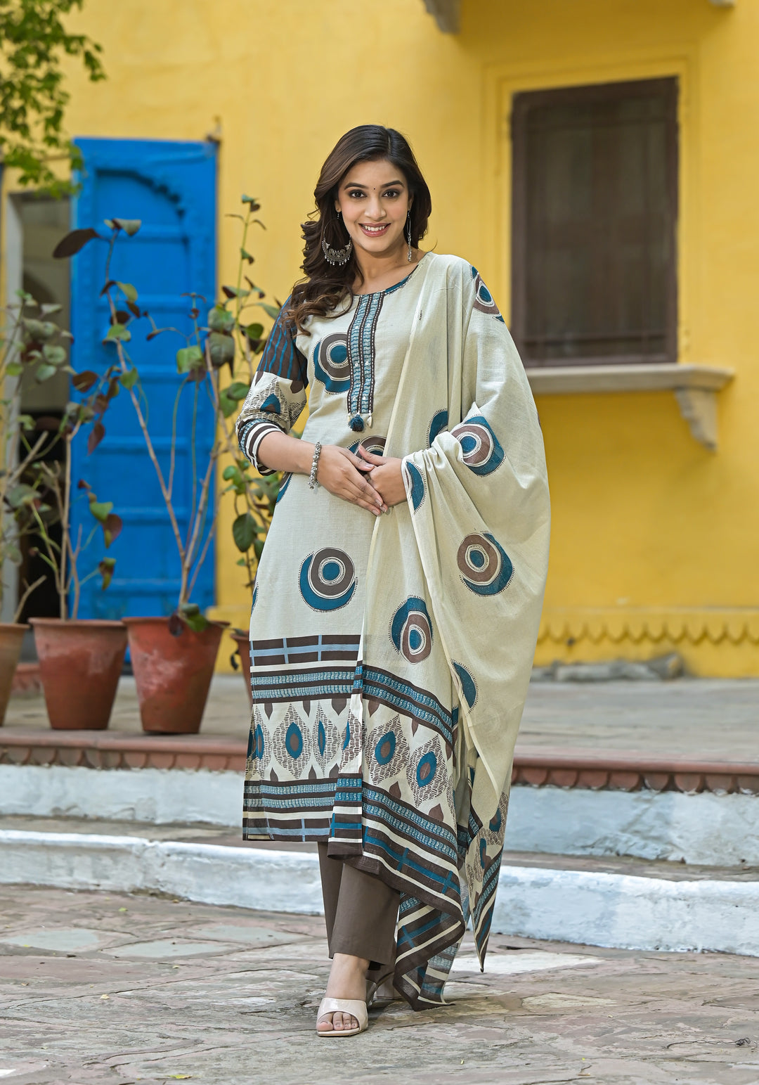 Hiya Ecru Cotton Suit set