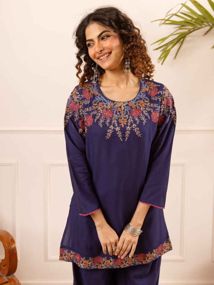 Karen classo embroidery cotton co-ord set