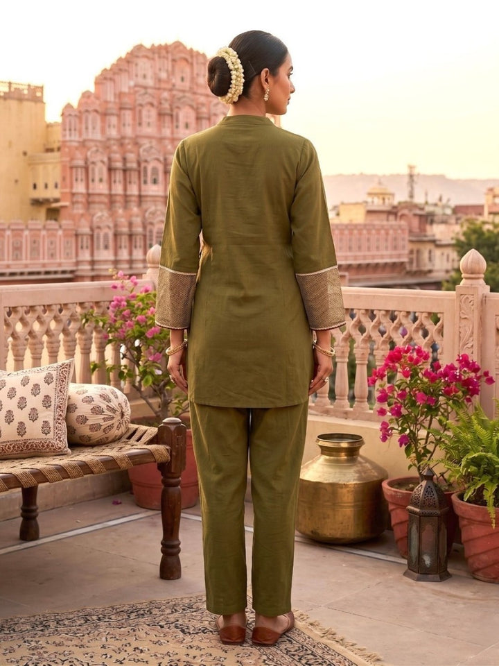Gaur Mantis Embroidery Cotton Co-ord Set