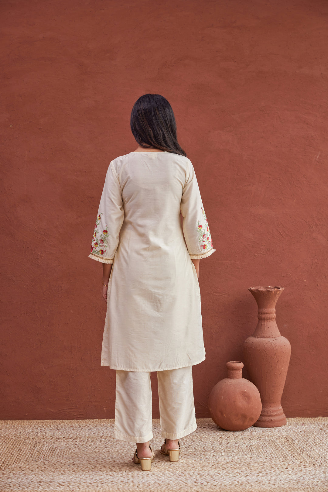 Tushki Misri Embroidered Kurta Pant Set