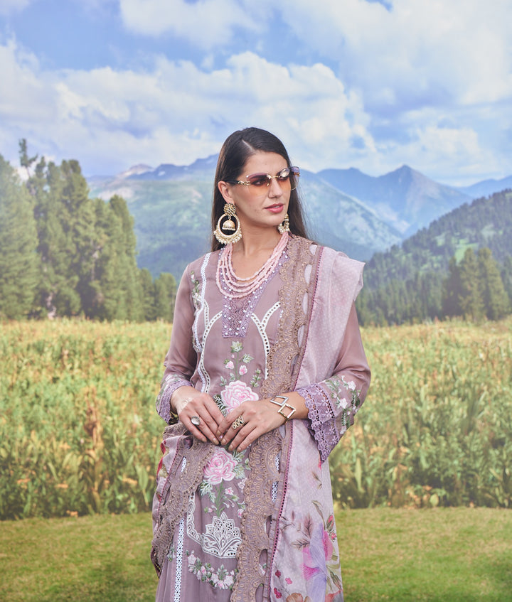 Noori Raisin Full Heavy Work Premium Pakistani Suit Set
