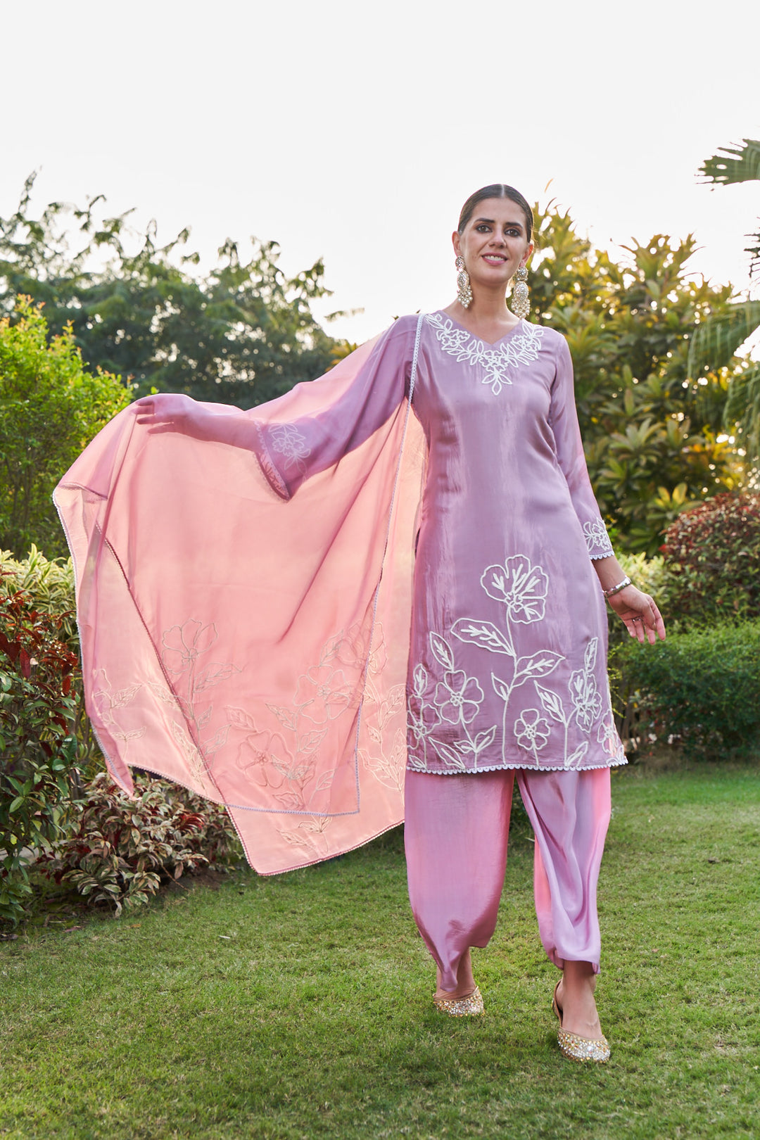 VARIDHI LILAC EMBROIDERED SUIT SET